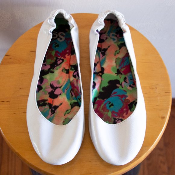 White SO flats